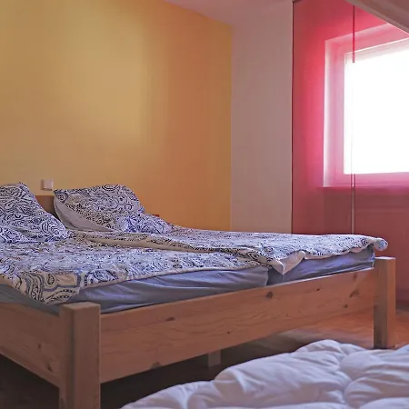 Charmante Mit Garten In Hueddingen *